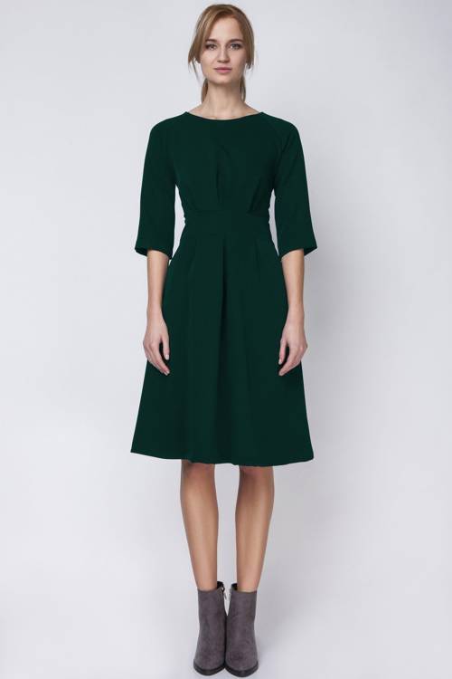 Dress with a flared bottom, green